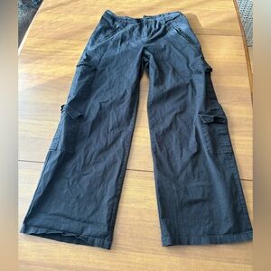 Edikted Women’s Dark Cargo Pants